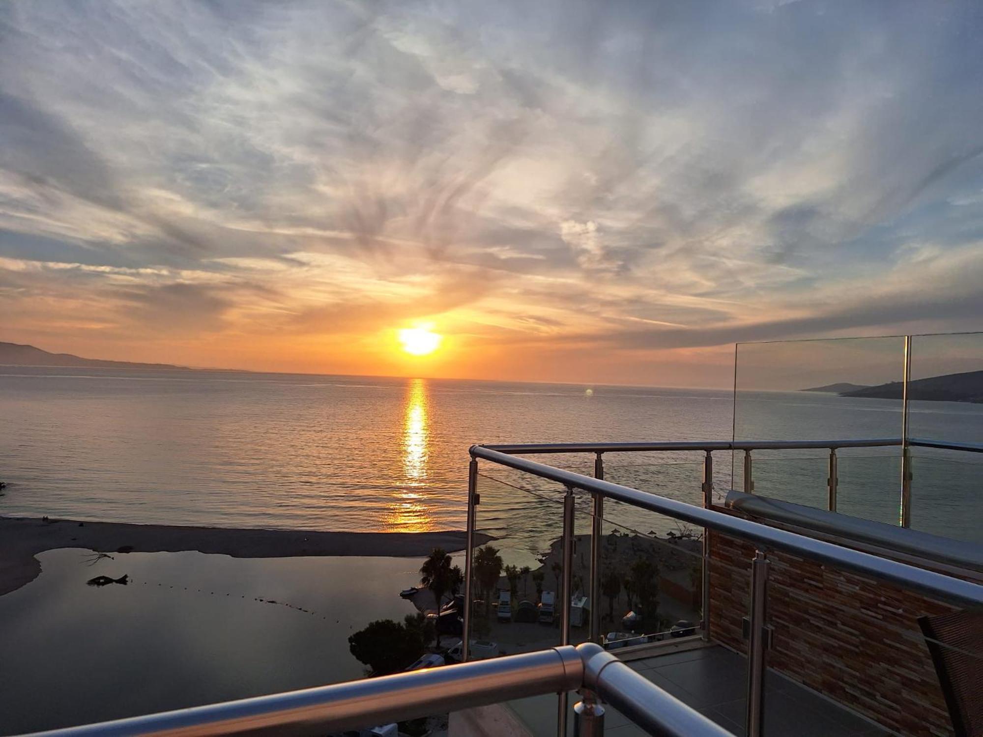 Sadet's Luxus Penthouse Saranda  Apartment Bagian luar foto