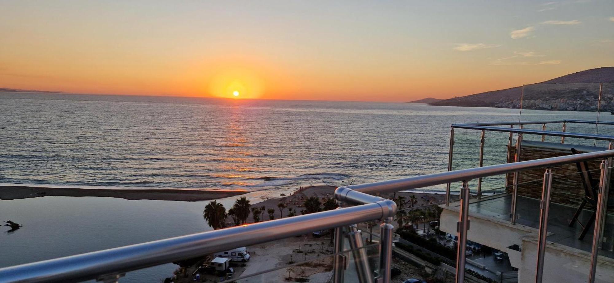 Sadet's Luxus Penthouse Saranda  Apartment Bagian luar foto
