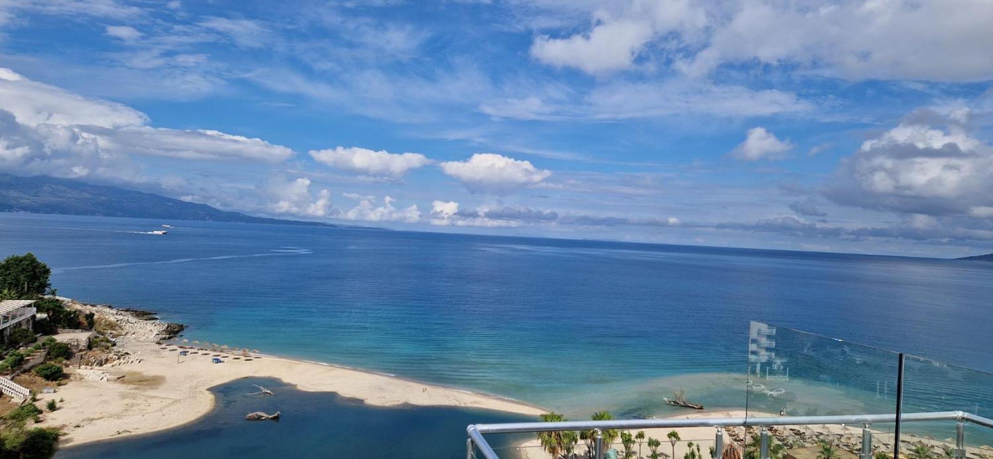 Sadet's Luxus Penthouse Saranda  Apartment Bagian luar foto